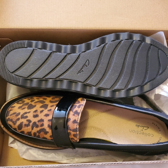 Clark's BLK Women Loafers Print Leopard Size 6.5 NWOT - Picture 3 of 8
